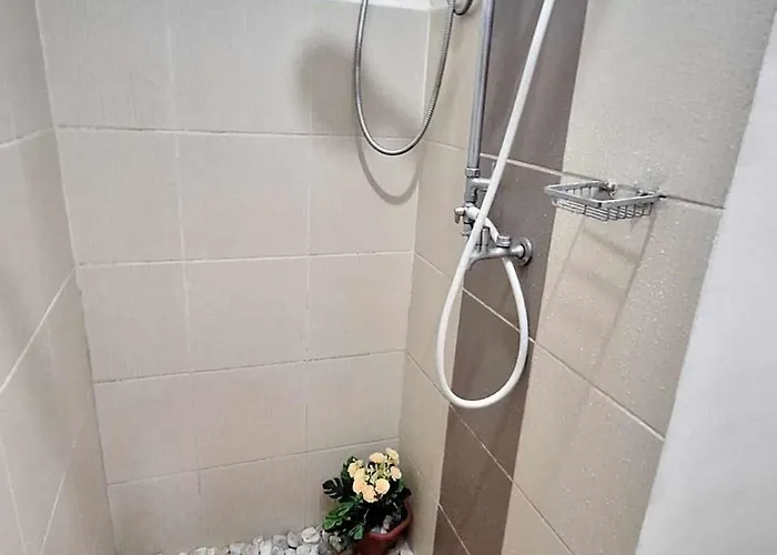 Stylish 1br With Wifi And Queen Size Bed In Grace Res * Manila